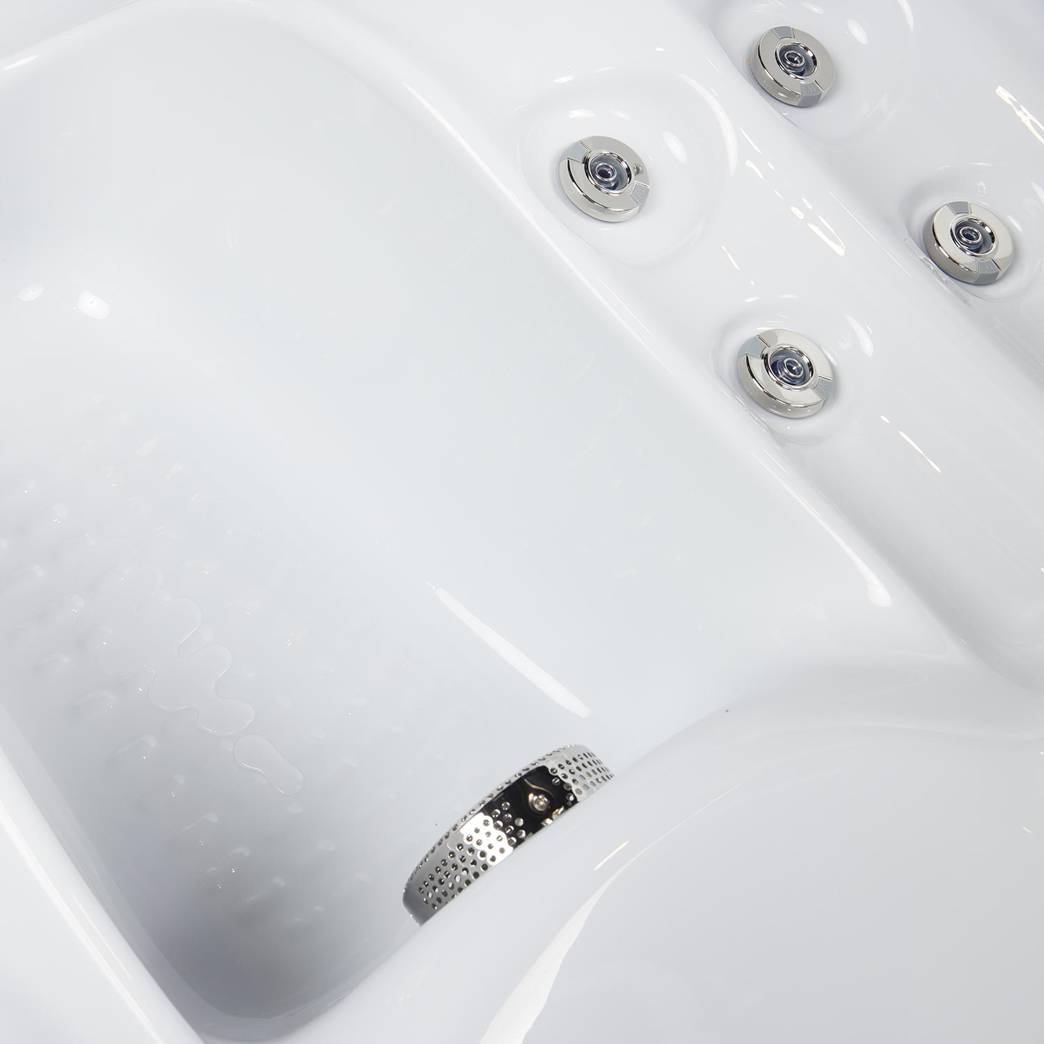 Wellis Mars hot tub