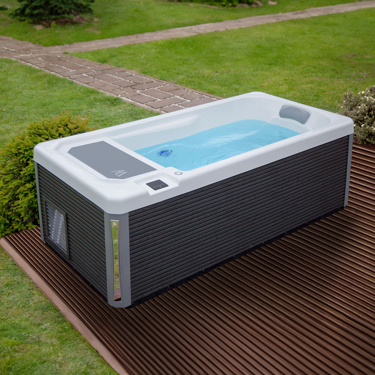 Iceland_cold_plunge-tub_sideview3
