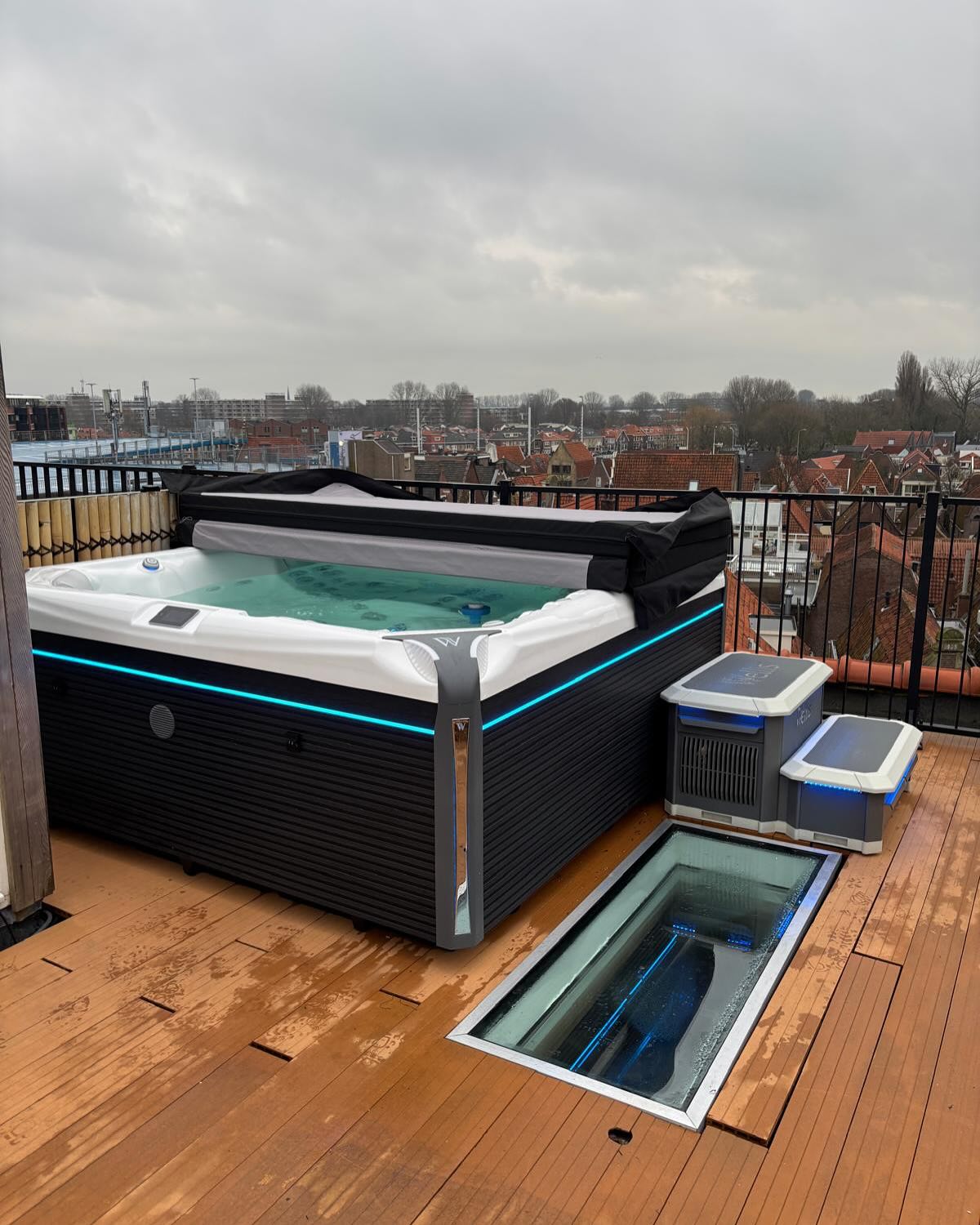 How Long Does a Hot Tub Take to Heat Up? Tips to Get in Faster! 2 Elite Wellness rooftop